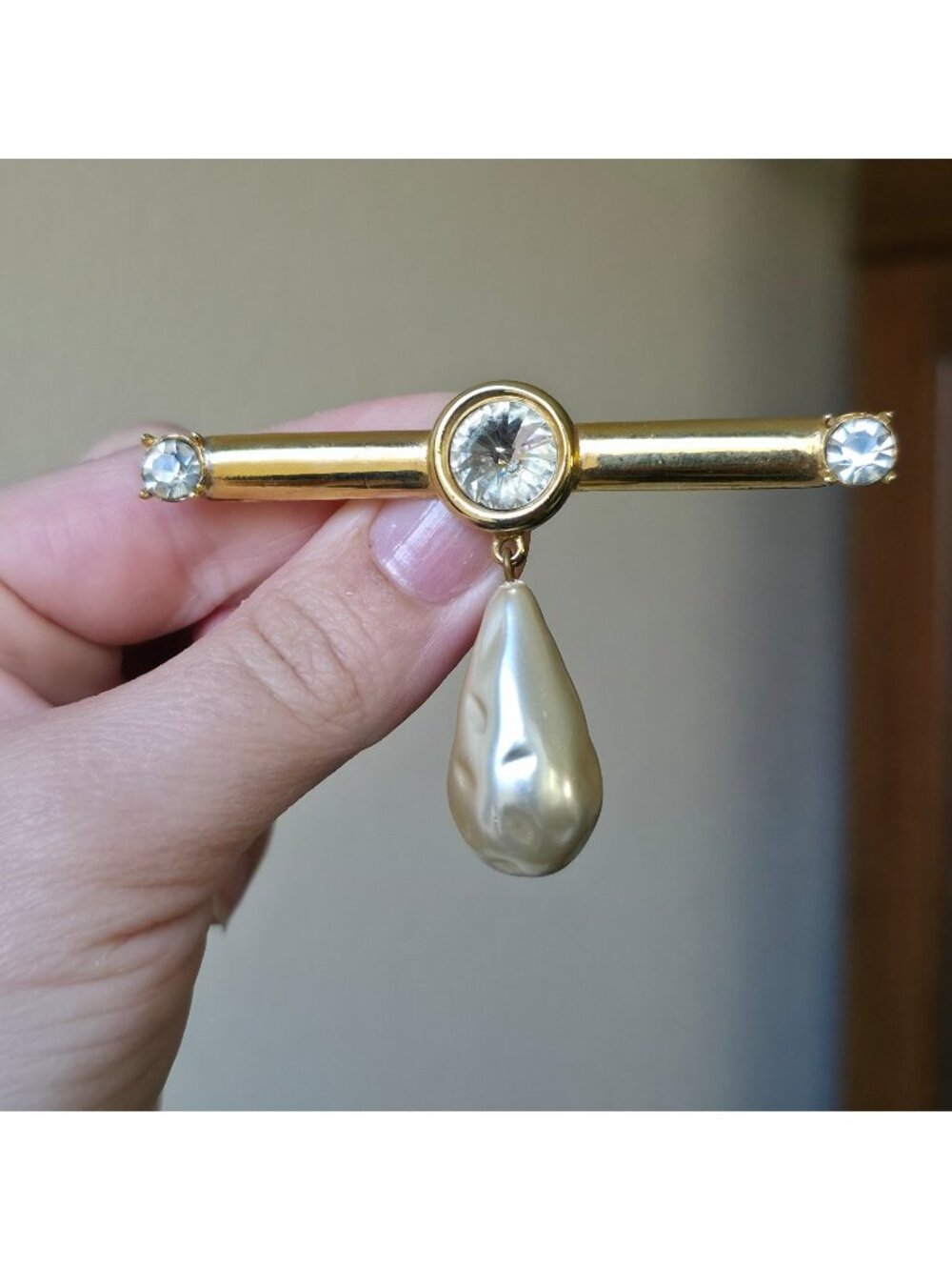 Vintage Gold Tone Bar Brooch Faux Baroque Pearl Dangle Clear Rhinestones